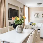 Kapartments דירה *