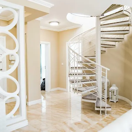 شقة Kapartments فارنا